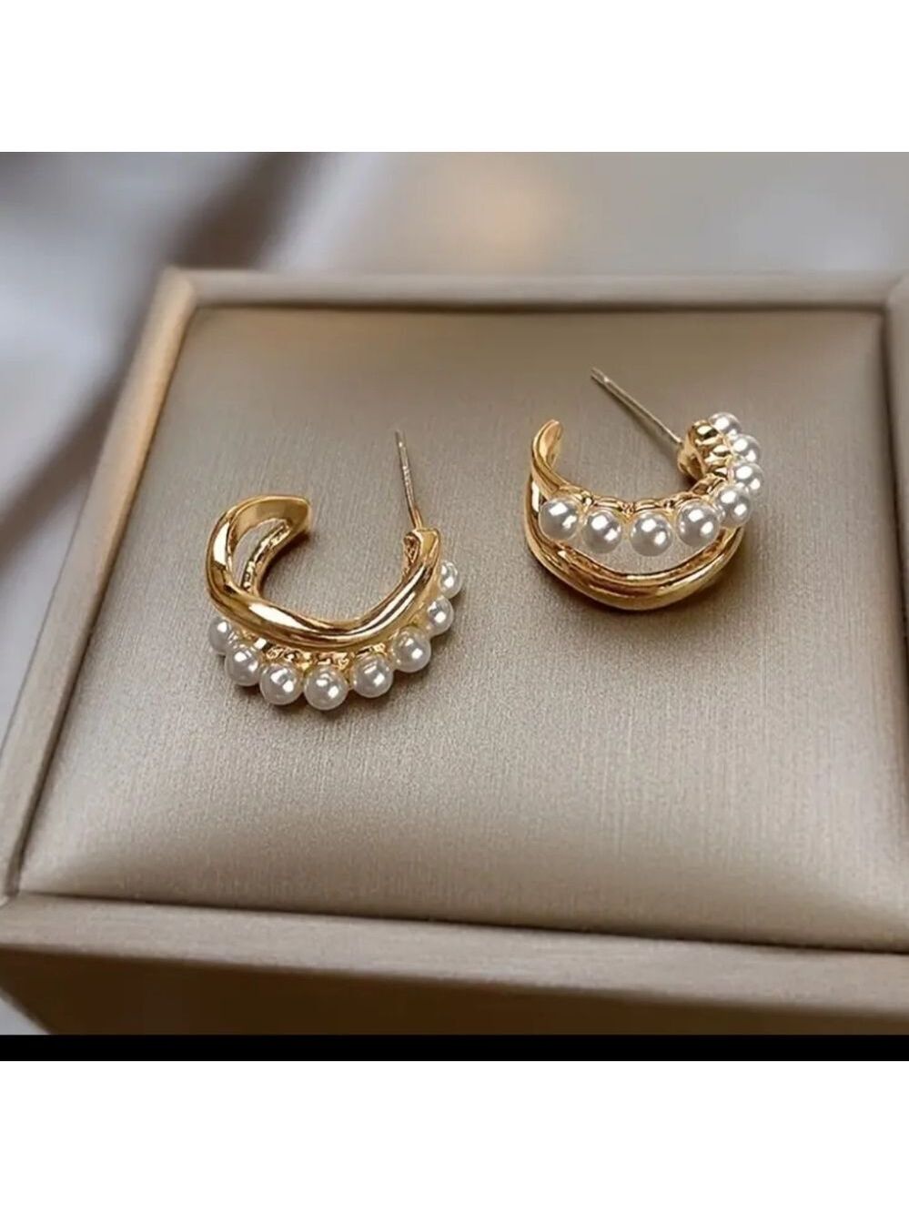 C Shape Faux Pearl Decor Gold Tone Stud Earrings